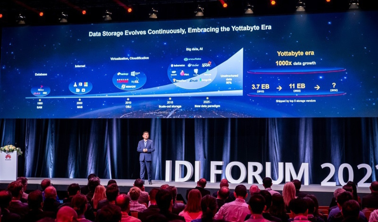 Huawei hosted Innovative Data Infrastructure Forum themed as New Apps ∙ New Data ∙ New Resilience in Germany